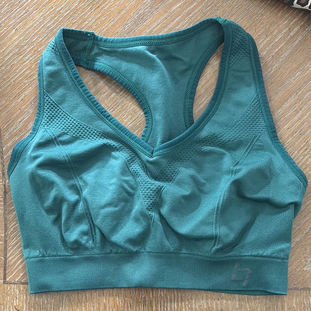 Vibrant Green Racerback Sports Bra with Wide Straps